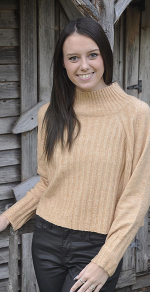 Meghan I Headshot (1)